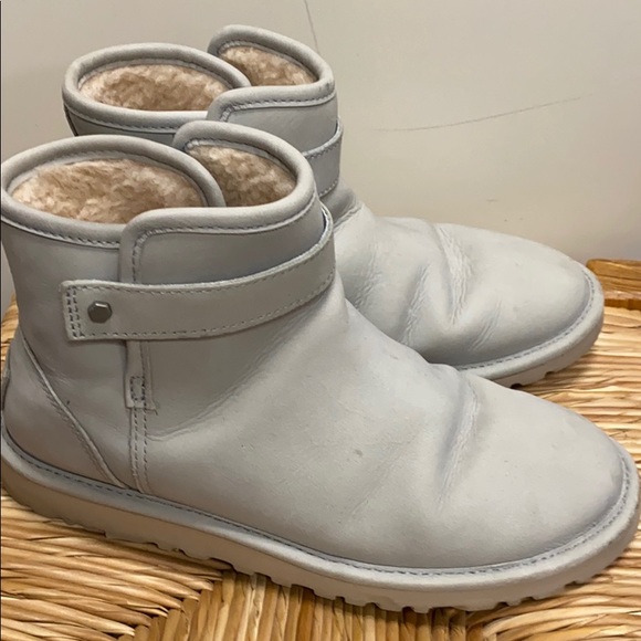 UGG Rella Frosted Gray ankle boot 1013008 size 6 - Picture 2 of 7